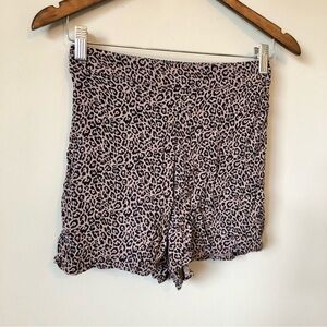 ✨$8 CLEAR-OUT✨ American Eagle Outfitters Cheetah Print High Waist Mini Shorts